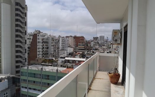 Espectacular Tríplex, Edificio Torre, Inmejorable Ubicación, Excelente Estado, Vista Panorámica, Cochera Fija Cubierta y Baulera