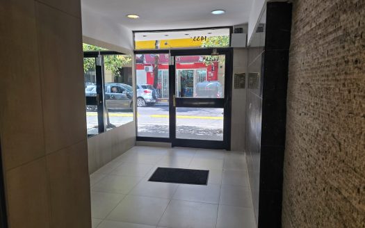 2 Ambientes, Inmejorable Ubicación, Buen Estado, Cocina Separada y Lavadero