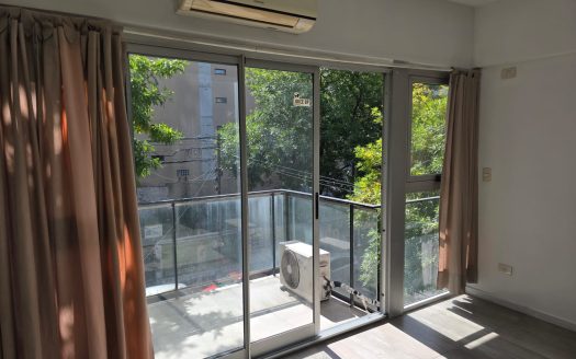 2 Ambientes, Inmejorable Ubicación y Excelente Estado; Superluminoso, AA., Losa Radiante.